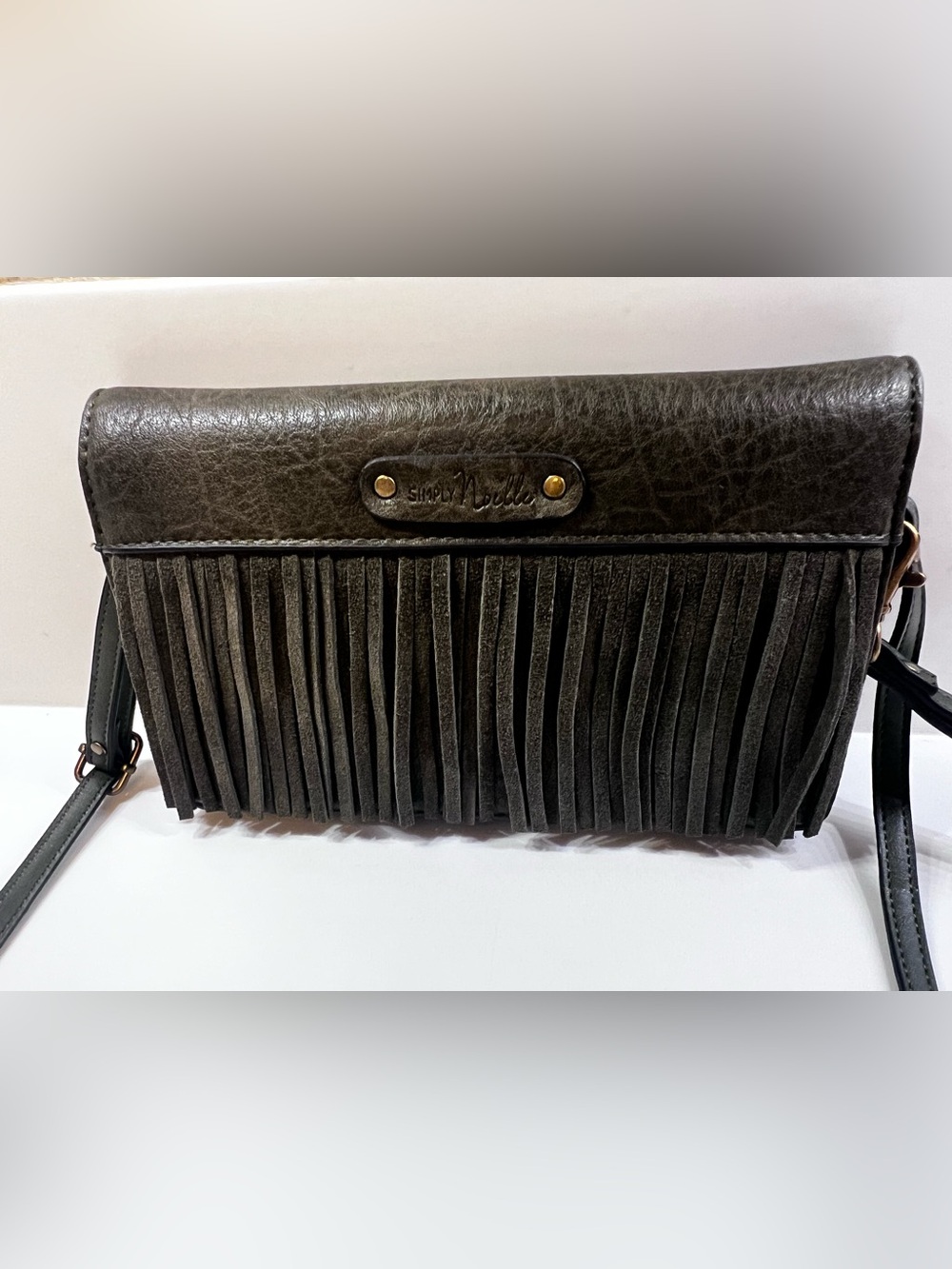 SIMPLY NOELLE OLIVE GREEN FAUX LEATHER W/SUEDE FRINGE WRISTLET/CROSSBODY NWOT